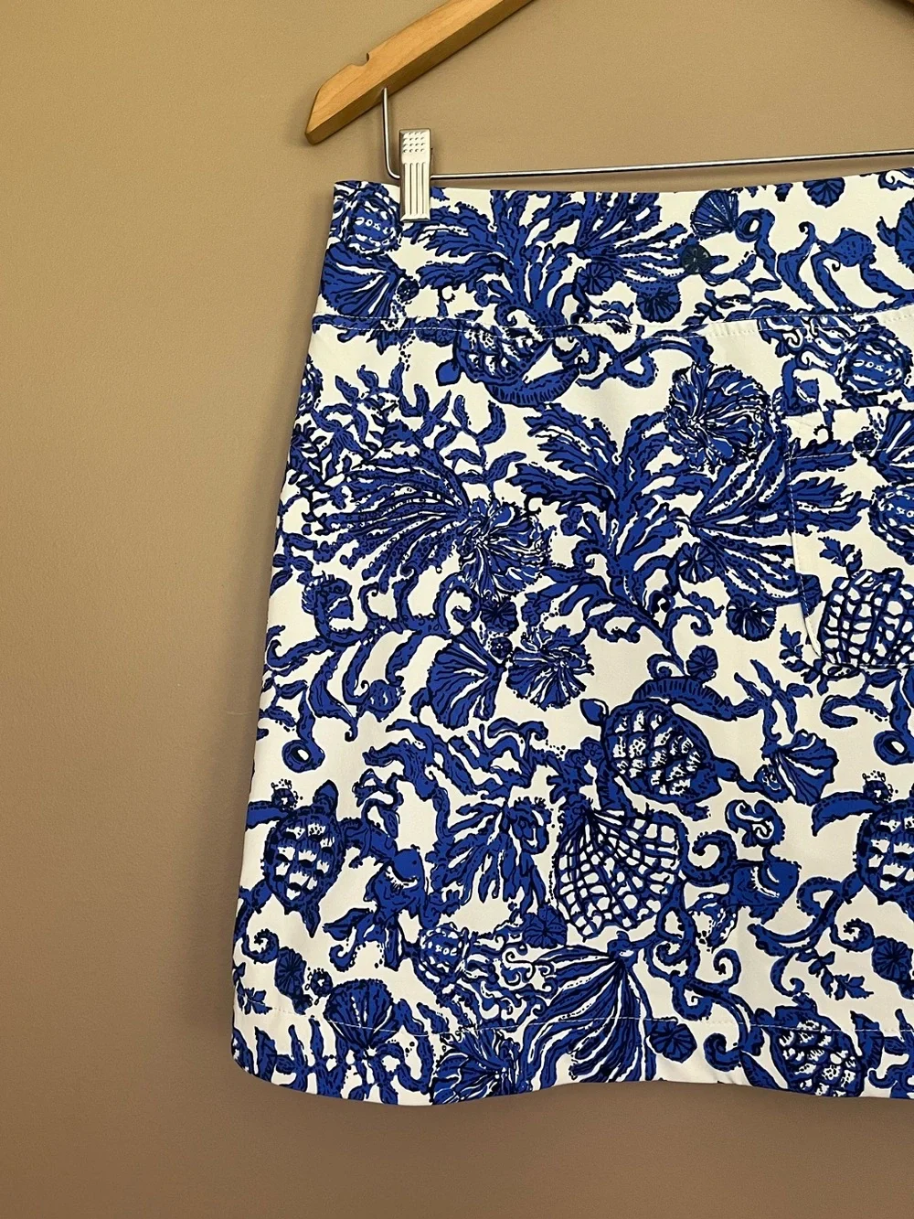 {Lilly Pulitzer} Luxletic Monica Skort in Deeper Coconut Ride With Me - Womens 8